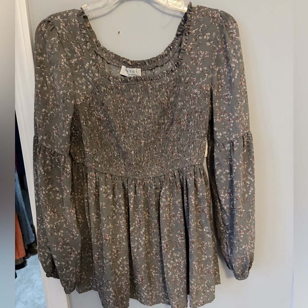 Floral olive Gray Women's peplum Top - Picture 5 of 6